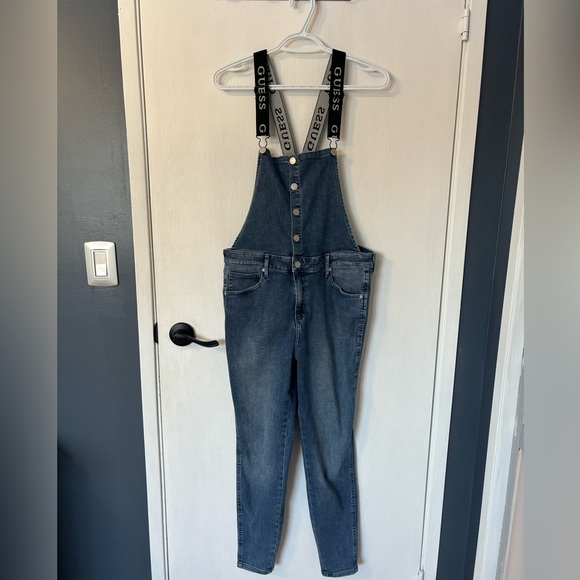 Guess Overalls - Picture 1 of 5